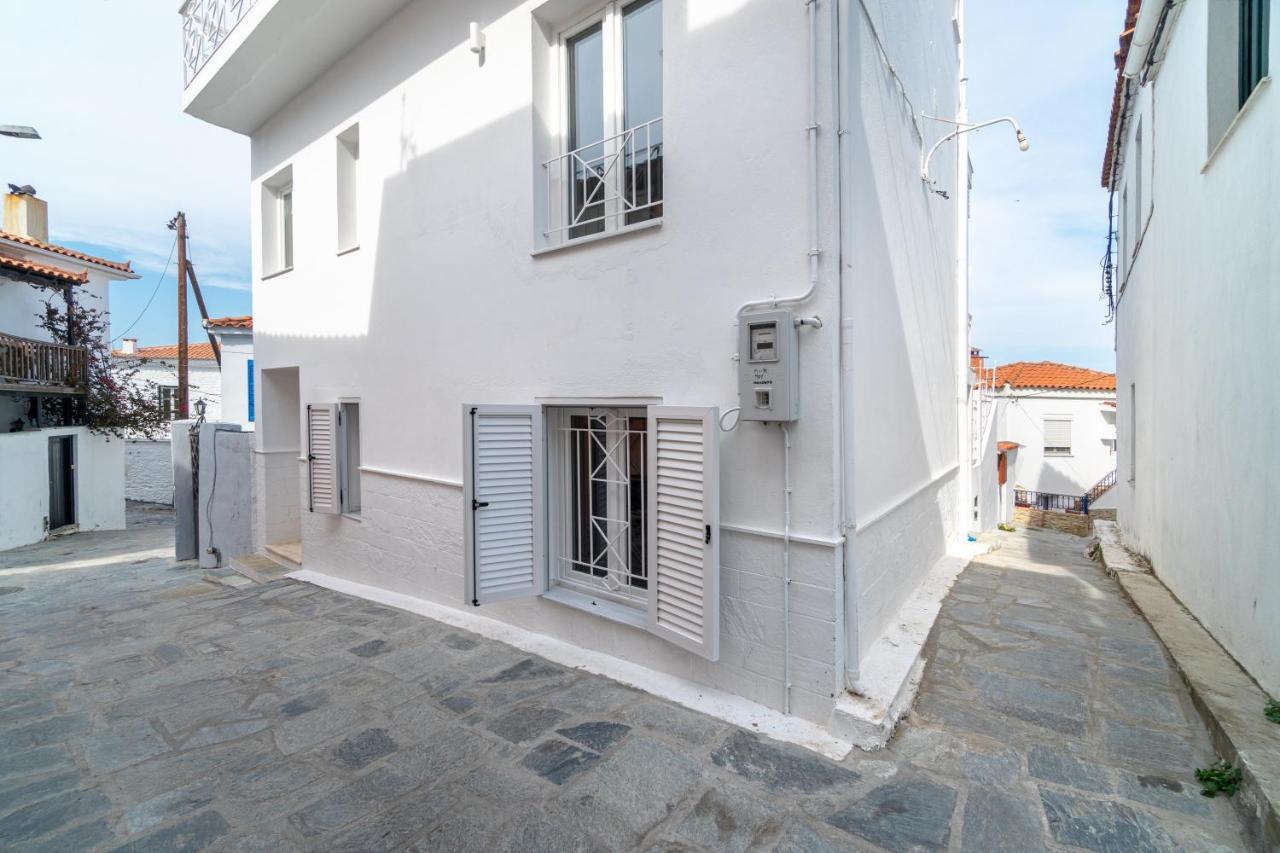 Mare Gaia Apartments Skiathos Town Ngoại thất bức ảnh